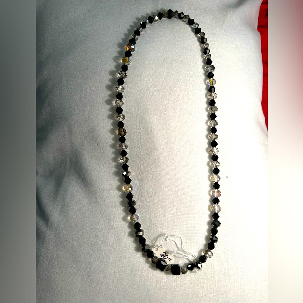 Stretch necklace